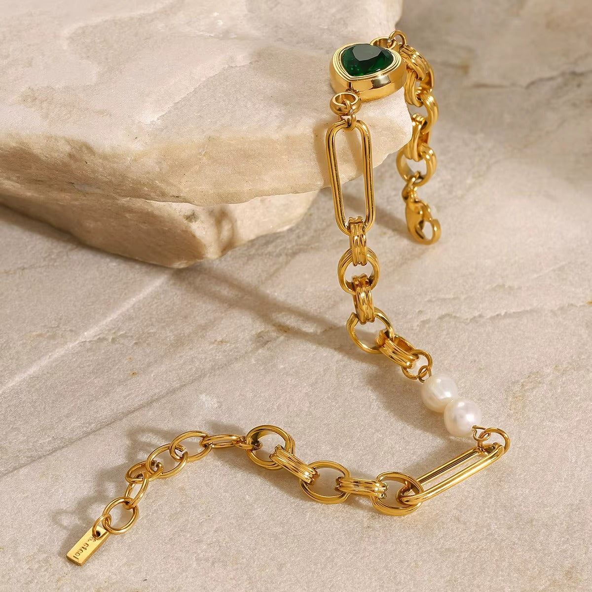Pulseras acero inoxidable en oro de 18 K, con perlas de agua dulce y perforaciones de agua, con corazón verde